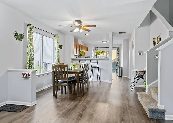 Hébergement de vacances Quiet Area/petfriendly/wi-fi/5 Beds/1.5 Bath
